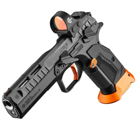 CZ TS 3 Orange 9mm IPSC-Sportpistole mit montiertem Red-Dot-Visier, schräg von oben vor weißem Hintergrund