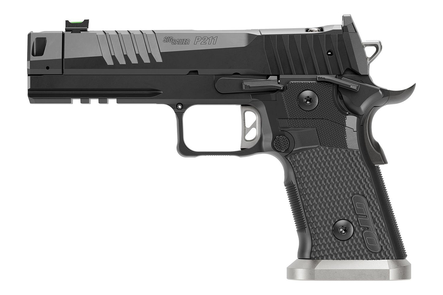 SIG Sauer P211-GTO 9mm Sportpistole in Schwarz, rechte Seitenansicht vor weissem Hintergrund
