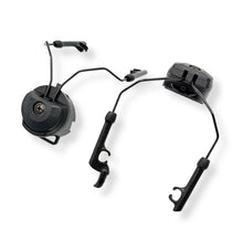 3M Peltor P3ADG47-F SV/2 ARC-Rail-Helmadapter, Paar, Vorderansicht mit Kapselhaltern und Schienenclips