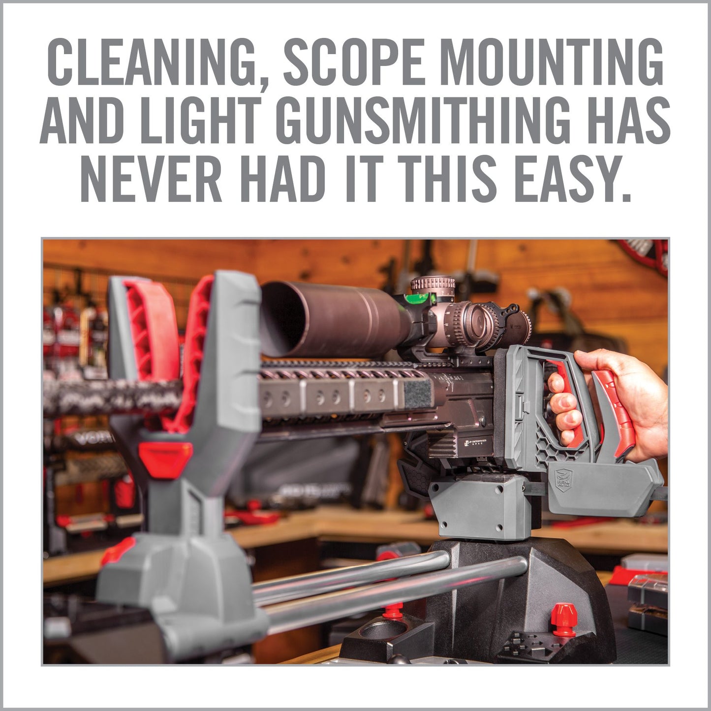 Real Avid Master Gun Workstation: Trigger-Clamp am Hinterschaft mit einhändiger Bedienung und Schaumpolstern