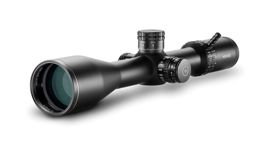 Hawke Vantage HD 34 FFP 5-25x56 SF Mil Pro II: Seitenansicht von links mit Höhenverstellturm und Objektiv