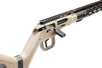 HERA H6K Repetiergewehr GEN2: Detail von Systemgehäuse und Kammergriff von links, Sandfarben