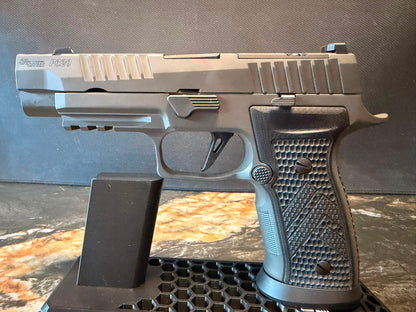 SIG SAUER P320 AXG Legion Gray