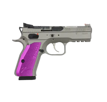 CZ Shadow II Compact OR Titan Violett 9mm Sportpistole mit titanfarbenem Rahmen und violetten Griffschalen, Seitenansicht von rechts vor weißem Hintergrund