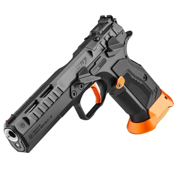 CZ TS 3 Orange 9mm IPSC-Sportpistole, linke Seitenansicht schräg von oben mit G10-Griffschalen vor weißem Hintergrund