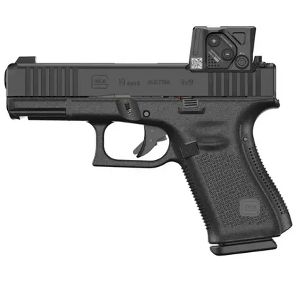 glock 19 gen5 mos fs a cut combo 9mm pistole mit aimpoint coa minileuchtpunktvisier in linker seitenansicht vor weißem hintergrund