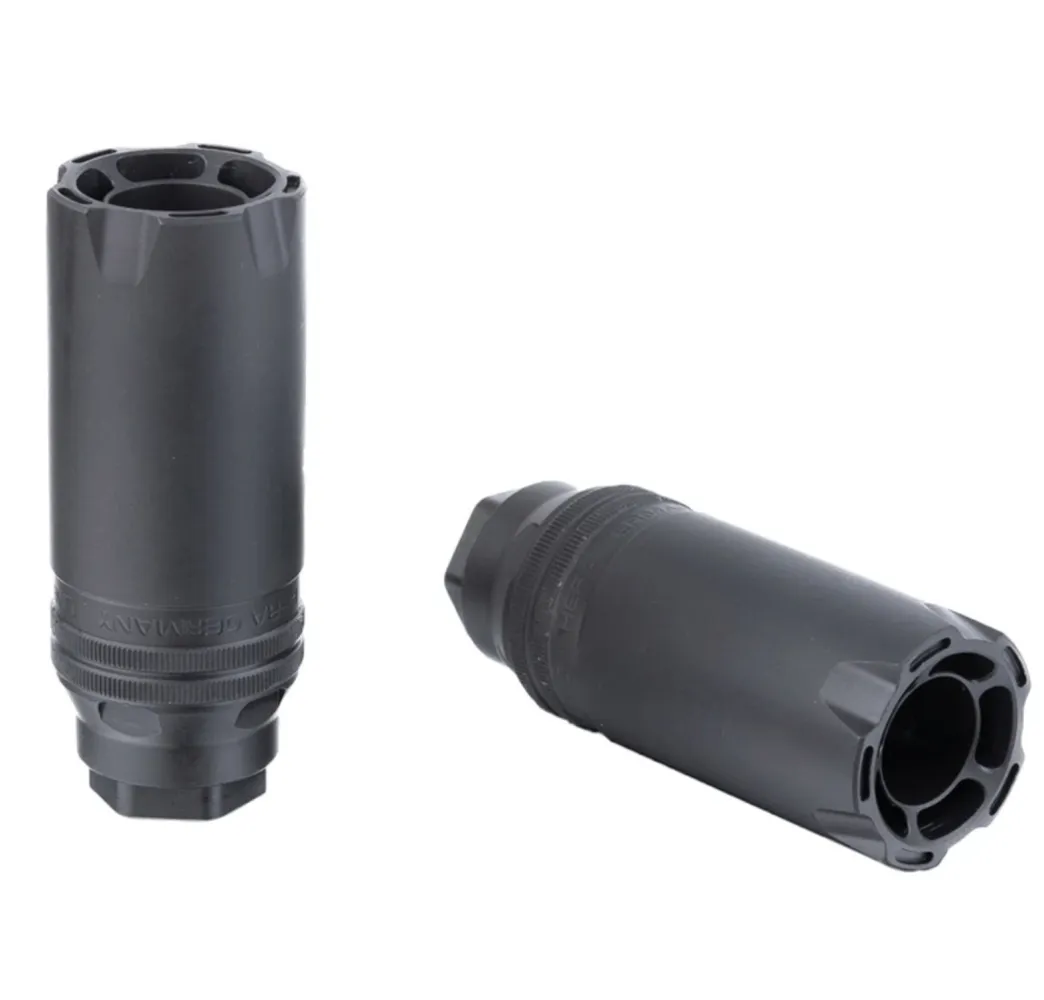 Hera Arms Linear Compensator Gen. 3 in Schwarz, Seitenansicht vor weißem Hintergrund