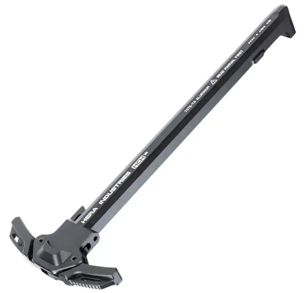 Hera Arms Spannhebel Charging Handle für AR15/M4 in Schwarz, Draufsicht vor weißem Hintergrund