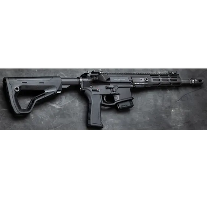 Hera Arms The 15th Duty Gen4 Detailansicht M-LOK-Handschutz und Gasblock vor weißem Hintergrund