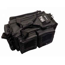 Schwarzer Schmeisser Range Bag aus robustem Nylon mit Tragegriffen, Schultergurt und mehreren aufgesetzten Außentaschen für Magazine und Zubehör.
