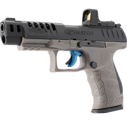 Walther Q5 Match Combo 5" CO2 Luftpistole 4,5mm Diabolo, 3D-Ansicht schräg von links vor weißem Hintergrund